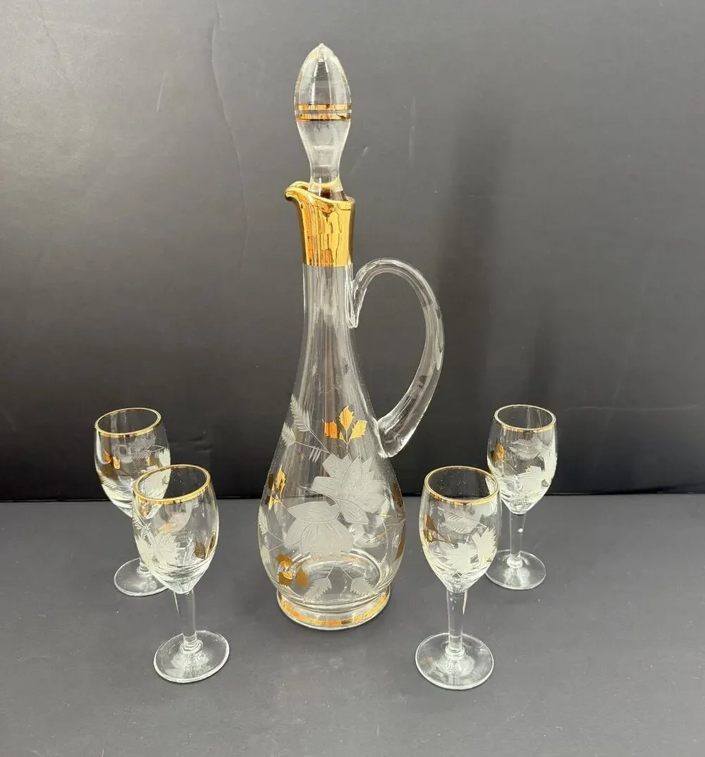 Vintage Barware Rumania Romania Gold Trim Crystal Decanter & 4 Wine Glasses